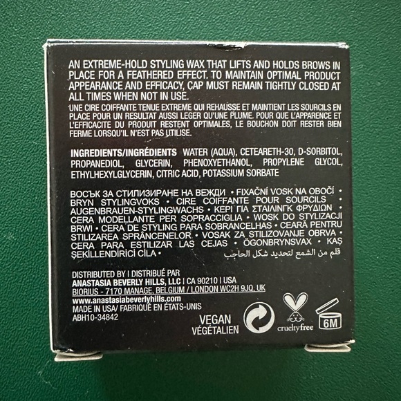 Anastasia Beverly Hills Brow Freeze Styling Wax and Dual-Ended Wax Applicator - Picture 2 of 5